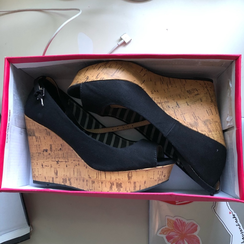 cork wedges
